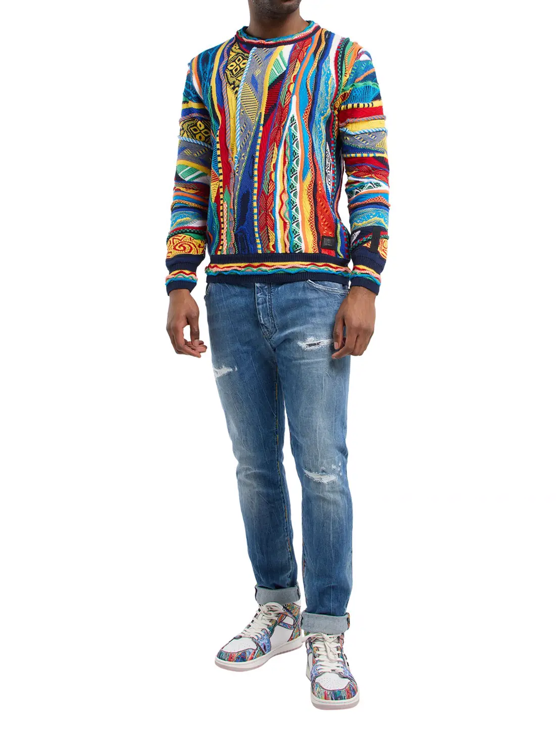 Soft Impact Strickpullover — Ganzkörperaufnahme